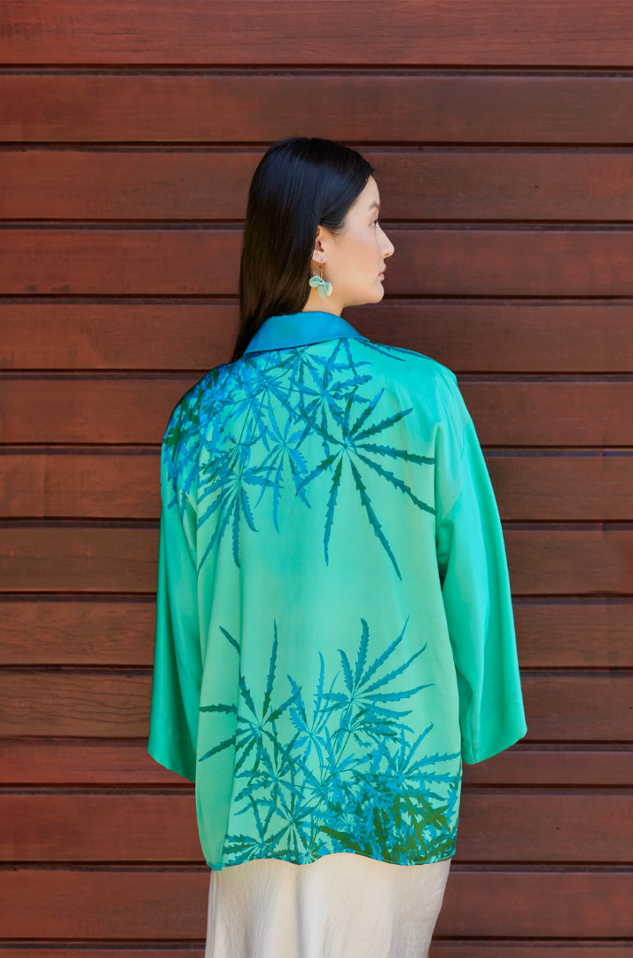 Kimono corto de seda natural Hoja estrellada en agua marina - Imagen 4