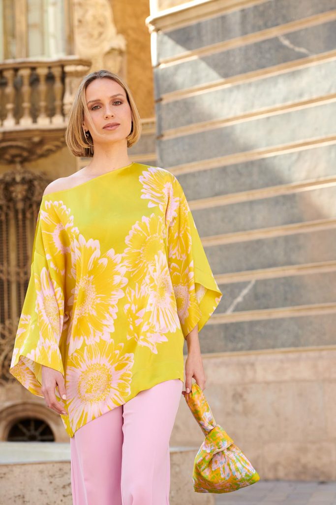 Blusa de seda natural Gerbera en amarillo